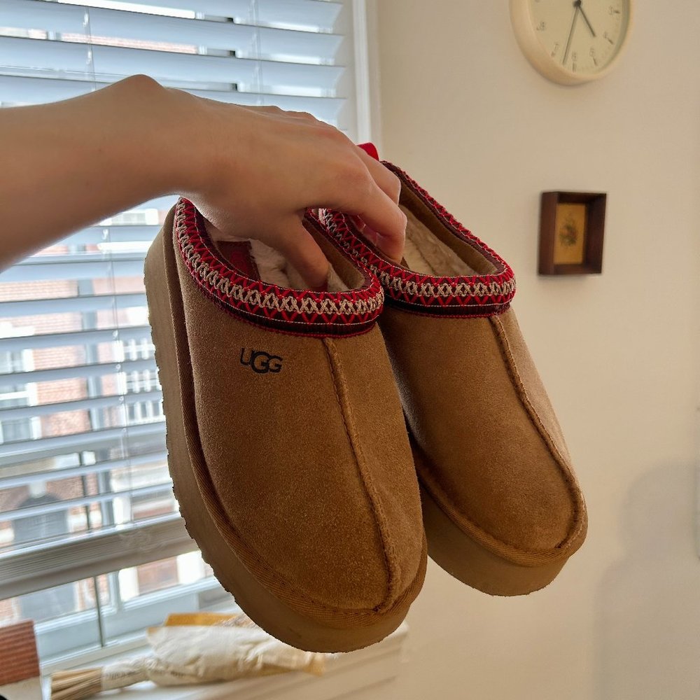 UGG Tazz (Chestnut – Size 7)